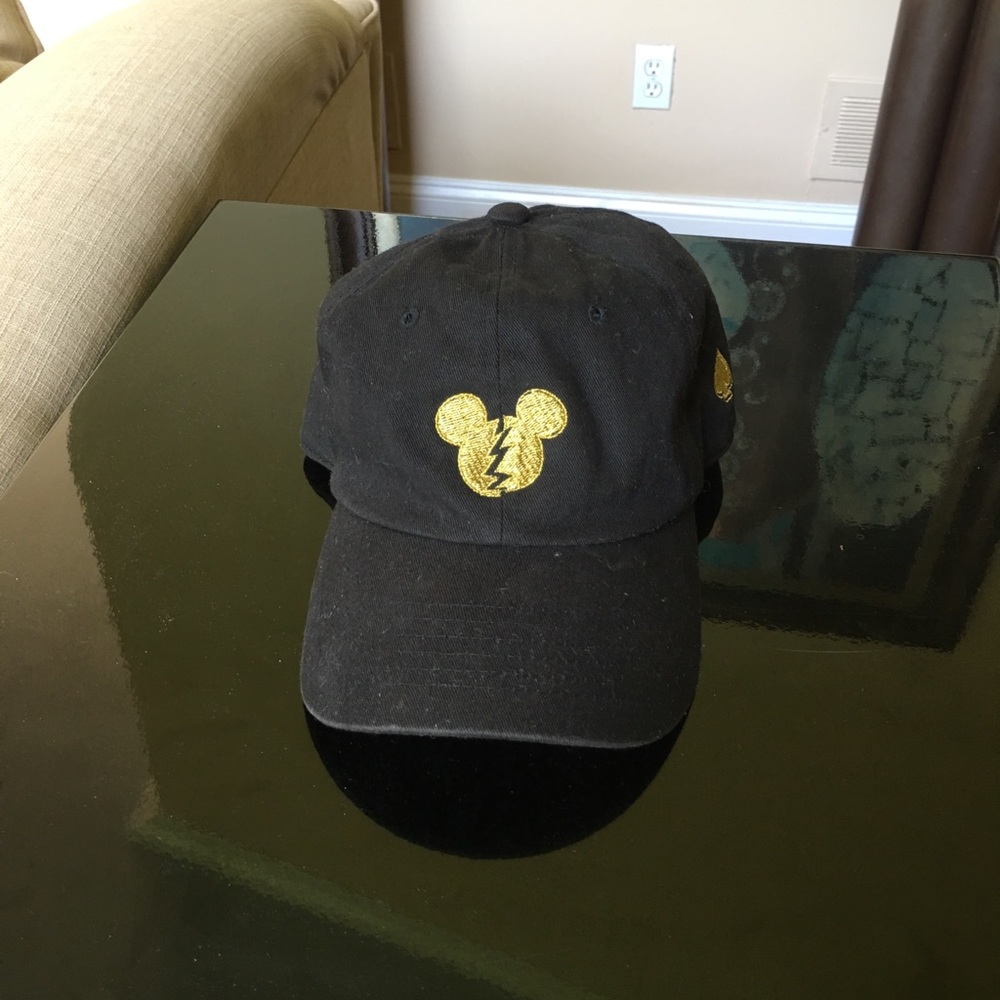 ACE Family dad hat in gold/black (limited edition)